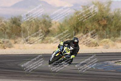media/Nov-02-2025-CVMA (Sun) [[337aff29ab]]/Race 17-Amateur Supersport Middleweight/
